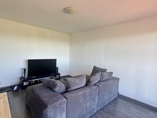Appartement de T2 vendu loué avec balcon dans résidence avec ascenseur - Castelnaudary (11400)