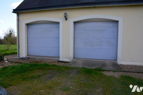 Vente sur Grez en Bouère maison de campagne avec double garage et jardin