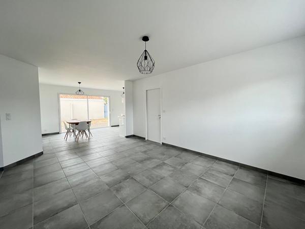 Maison Neuve Longeville Sur Mer 4 pièce(s)