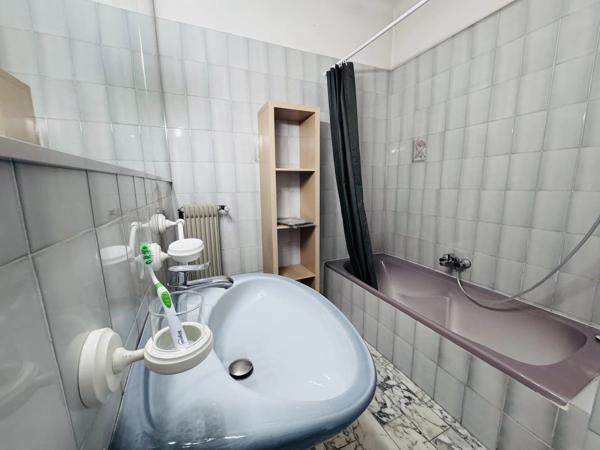 Location                                                      Appartement
                        
                     1 pièces                      38 m2                     à Nice