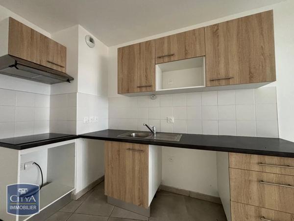 Appartement à louer 3 pièces 60.8m² Agde (34300)