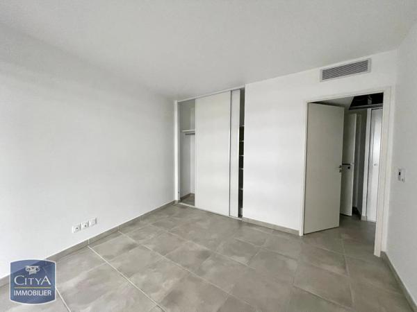 Appartement à louer 3 pièces 60.8m² Agde (34300)