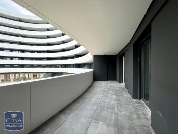Appartement à louer 3 pièces 60.8m² Agde (34300)