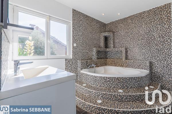 Maison à vendre 5 pièces 168 m² Crosne