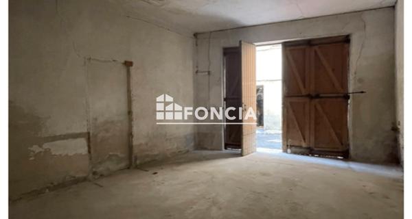 Location Parking 30 m² - Montélimar 26200