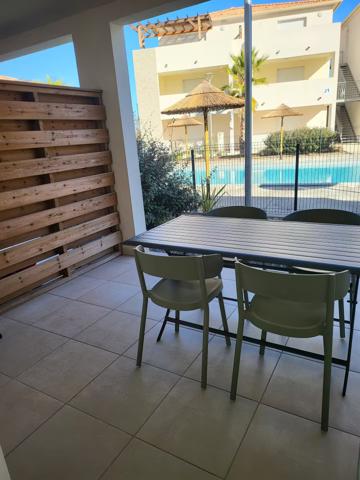 Marina di Bravone – T3 avec terrasse face piscine, parking privatif et plage à proximité