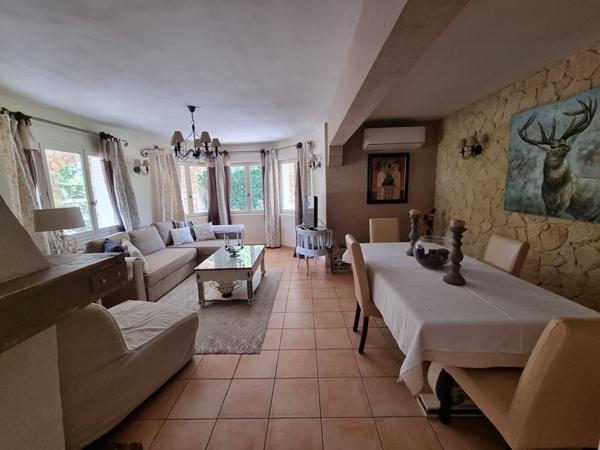 Maison Carpentras 20 pièce(s) 650 m2