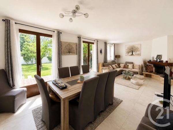 Maison à vendre  6 pièces - 115 m 2   LIVRY GARGAN  - 93