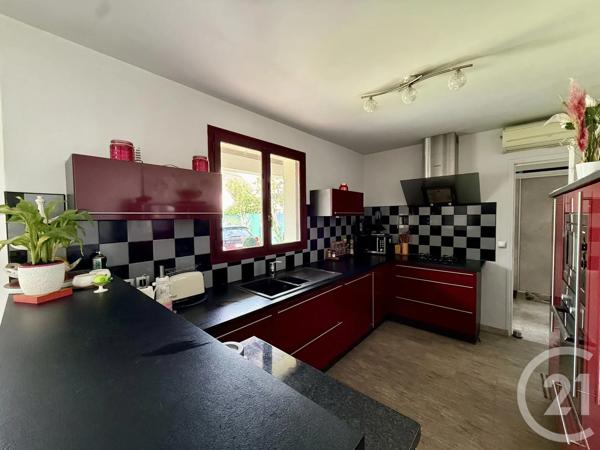 Maison à vendre  6 pièces - 115 m 2   LIVRY GARGAN  - 93