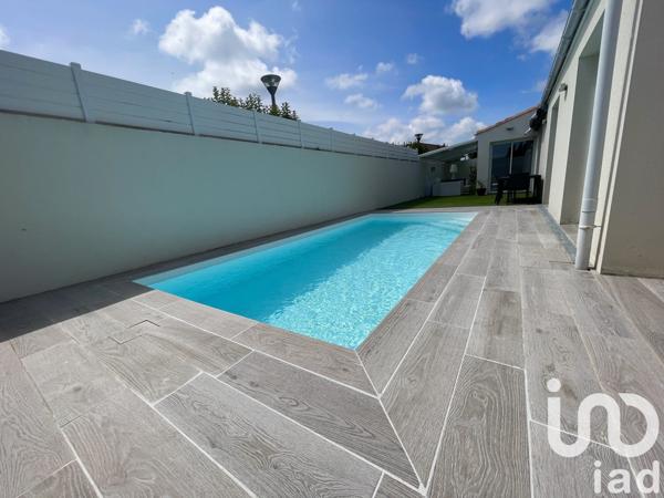 Maison 6 pièces de 124 m² à Médis (17600)