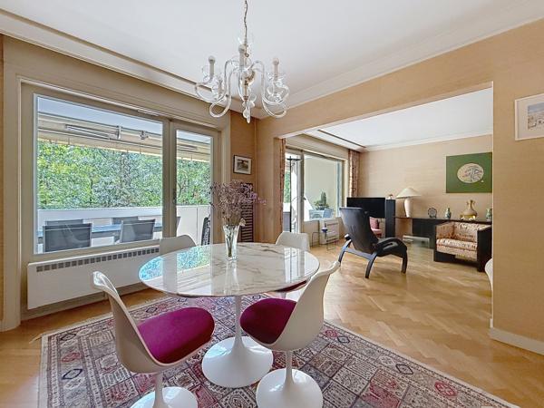 T5 DE 126 m² résidence standing piscine, tennis, cave garage et parking.