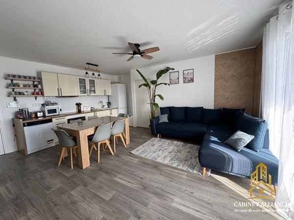 Appartement récent 4 pièces à Melun - Confort et modernité au 3ème étage