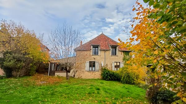 Maison St Benoit Du Sault 6 pièce(s) 168m2