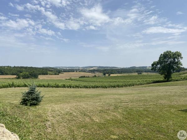 Maison en pierre de 150 m2 à la campagne