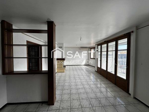 Immeuble de rapport avec garages et jardin