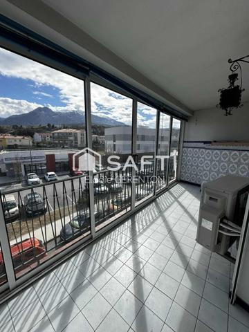 Immeuble de rapport avec garages et jardin