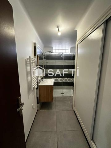 Immeuble de rapport avec garages et jardin