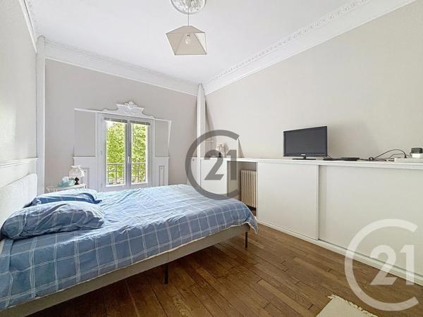 Maison à vendre  8 pièces - 165,82 m 2   FONTAINEBLEAU  - 77