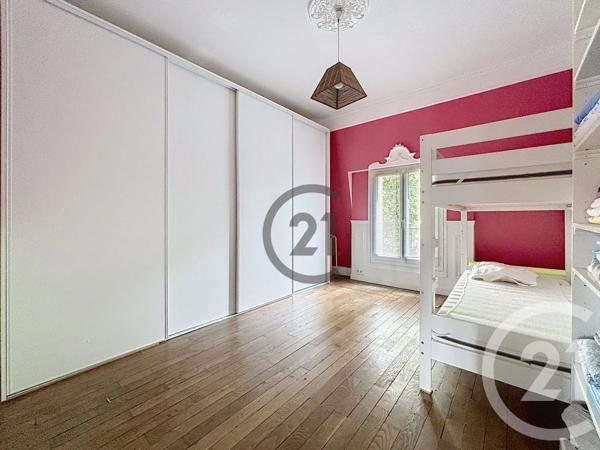 Maison à vendre  8 pièces - 165,82 m 2   FONTAINEBLEAU  - 77
