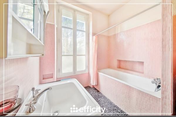 Maison
         13 pièces
        - 261 m² Bien prestige 619 000 € *