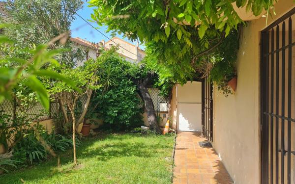 Maison à vendre    4 pièces •  Avignon