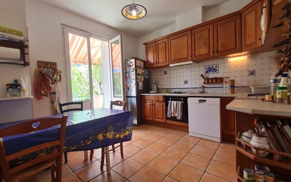 Maison à vendre    4 pièces •  Avignon