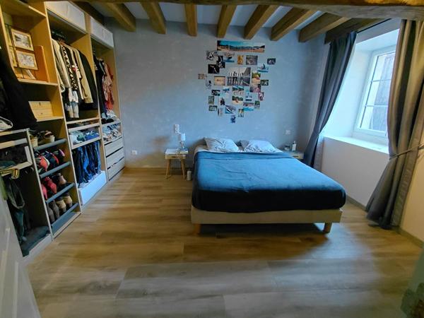 Maison spacieuse de 6 pièces à vendre à Bridore
