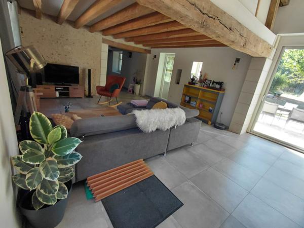 Maison spacieuse de 6 pièces à vendre à Bridore