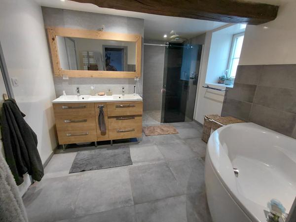 Maison spacieuse de 6 pièces à vendre à Bridore