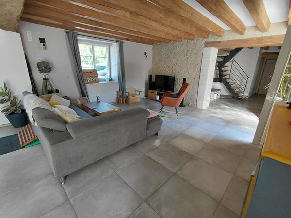 Maison spacieuse de 6 pièces à vendre à Bridore
