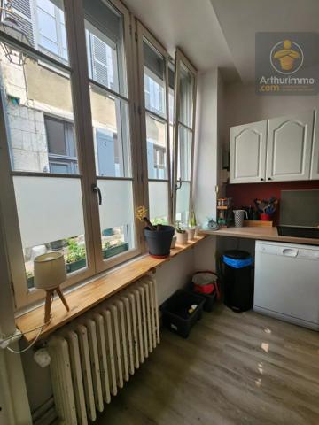 Vente                                                      Maison
                        
                     4 pièces                      90 m2                     à Beaugency