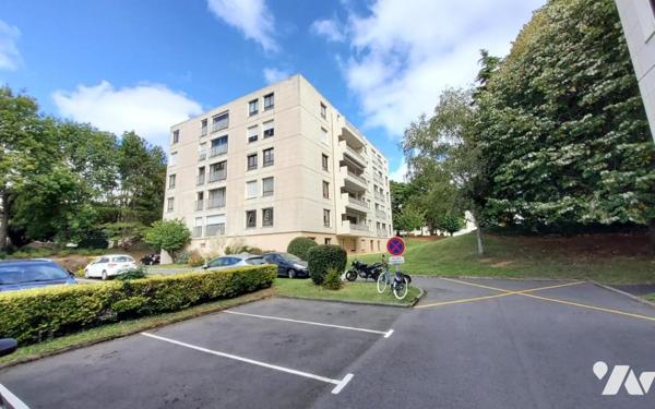 Appartement type F5 de 90 m²