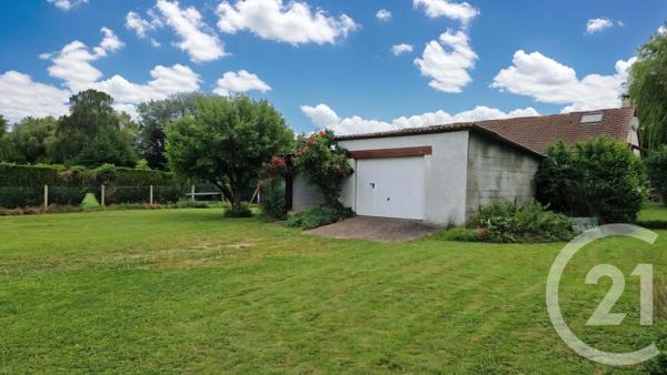 Maison à vendre  5 pièces - 114 m 2   ST PIAT  - 28