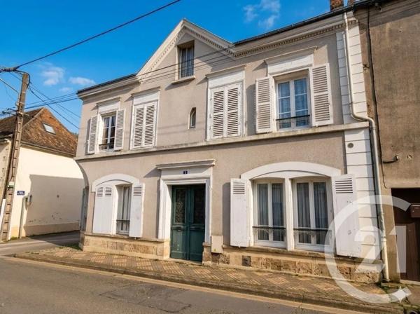 Maison à vendre  5 pièces - 114 m 2   ST PIAT  - 28