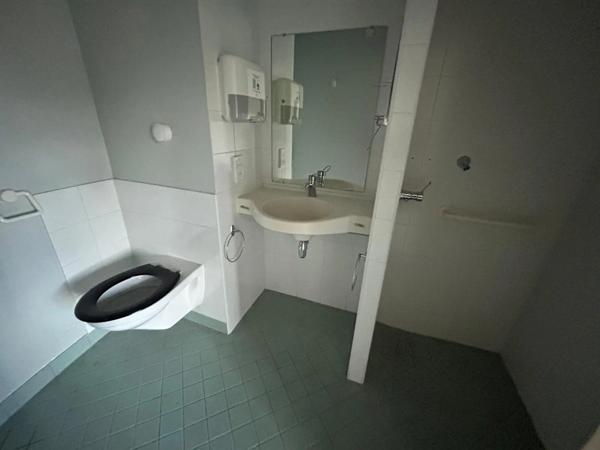 Local professionnel à louer 15m²