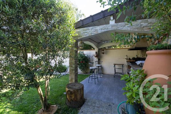 Maison à vendre  5 pièces - 230 m 2   YERRES  - 91