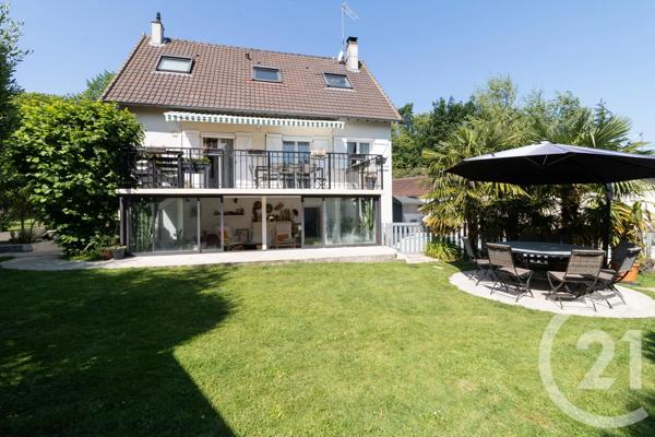Maison à vendre  5 pièces - 230 m 2   YERRES  - 91