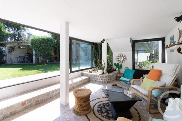 Maison à vendre  5 pièces - 230 m 2   YERRES  - 91