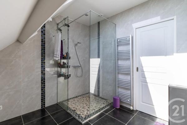Maison à vendre  5 pièces - 230 m 2   YERRES  - 91