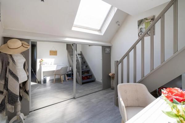 Maison à vendre  5 pièces - 230 m 2   YERRES  - 91