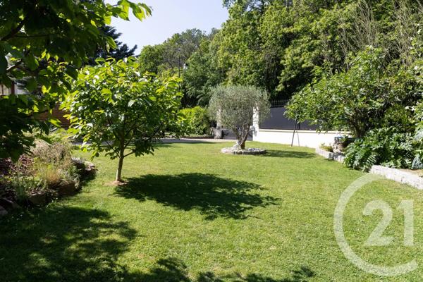 Maison à vendre  5 pièces - 230 m 2   YERRES  - 91