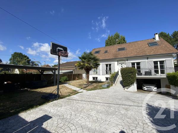 Maison à vendre  5 pièces - 230 m 2   YERRES  - 91