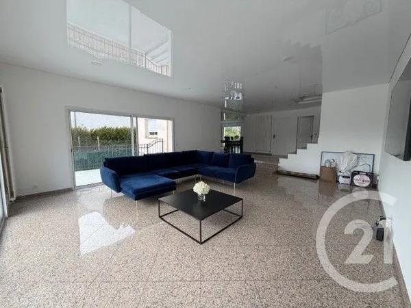 Maison à vendre  5 pièces - 230 m 2   YERRES  - 91