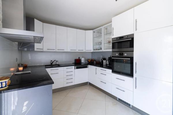 Maison à vendre  5 pièces - 230 m 2   YERRES  - 91
