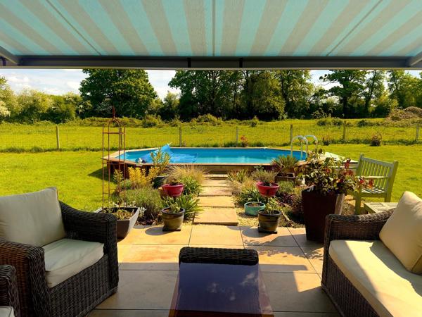 Maison familiale d'environ 180m2 avec terrain de 2500 m2 situé à Issé