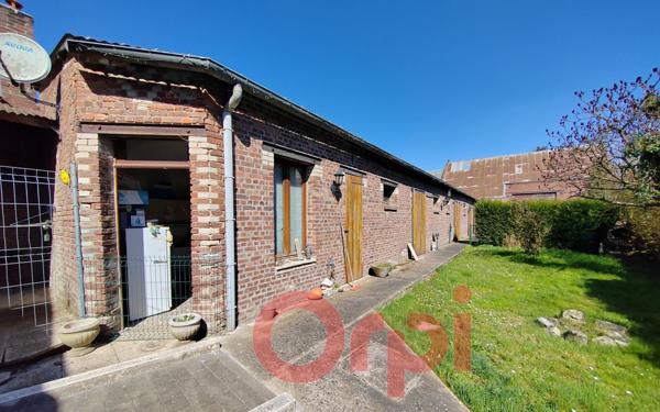 Maison à vendre    2 pièces •  Le Quesnel