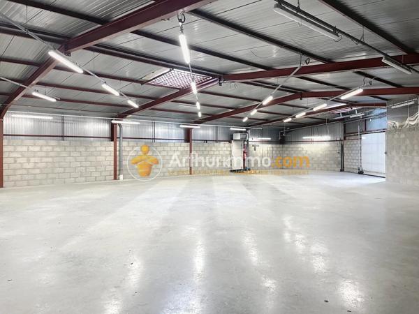 Location Local commercial 4 pièces 1530 m2 à Bourgoin-Jallieu