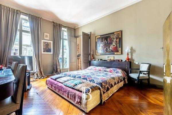 Paris 8ème, Appartement 4 Chambres -  206 m² à vendre