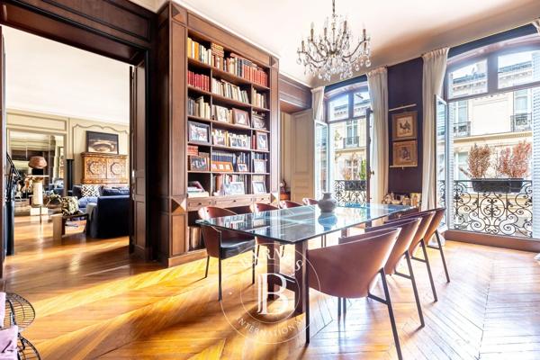 Paris 8ème, Appartement 4 Chambres -  206 m² à vendre