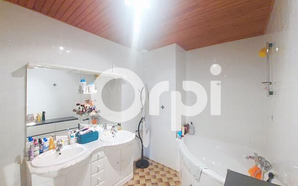 Appartement à louer    4 pièces • 124,21 m2 Saint-Flour